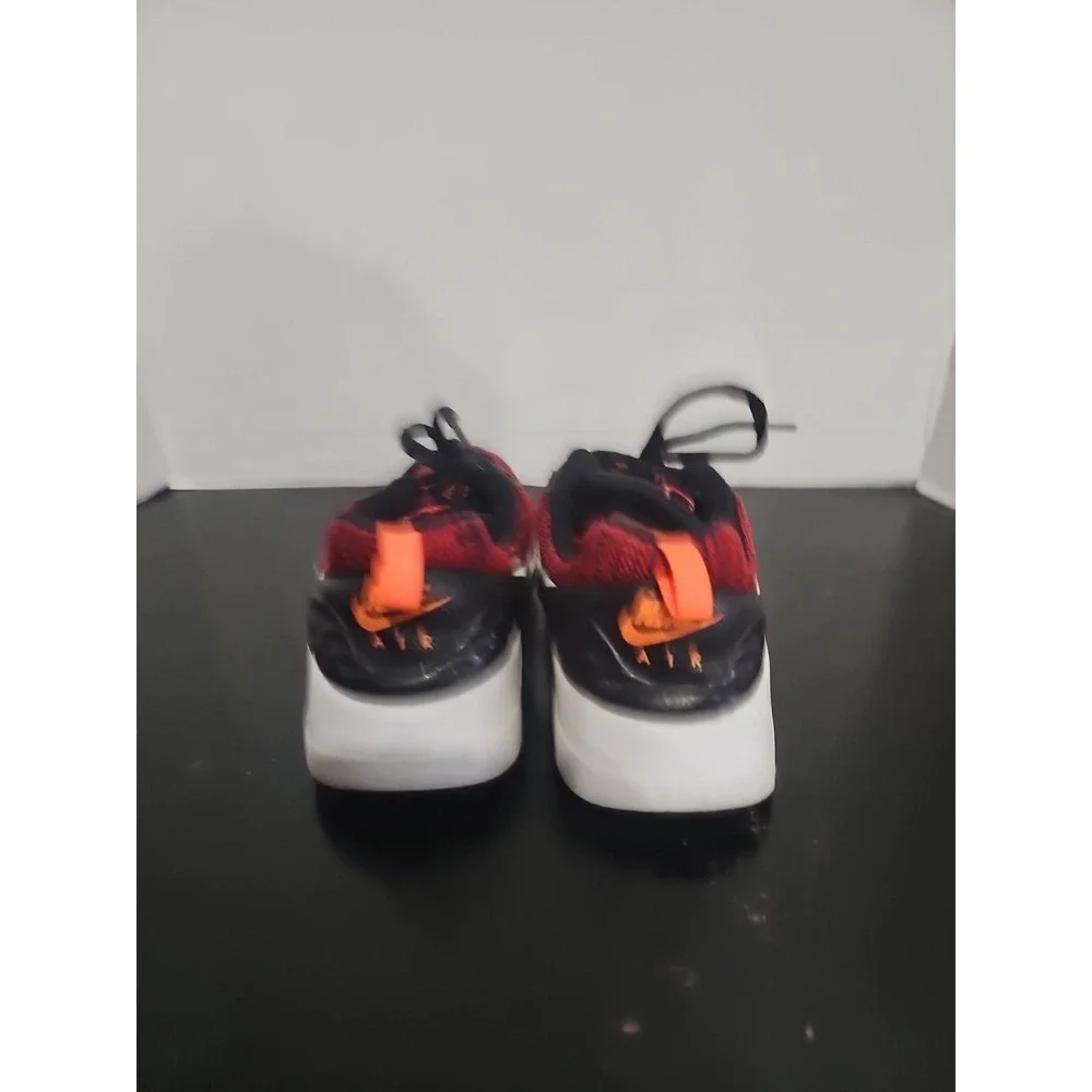 Nike Air Max Motion‎ 2 Kids Red Black Running Shoes Size 5Y Youth Sneakers